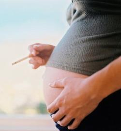 Курение во время беременности может сказаться на ребенке и после его рождения, даже спустя несколько лет